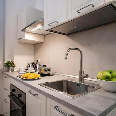 Fiera Apartament *